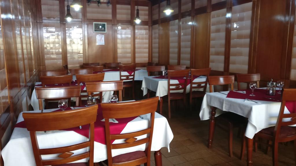Hotel Tantzi Sinaia Buitenkant foto
