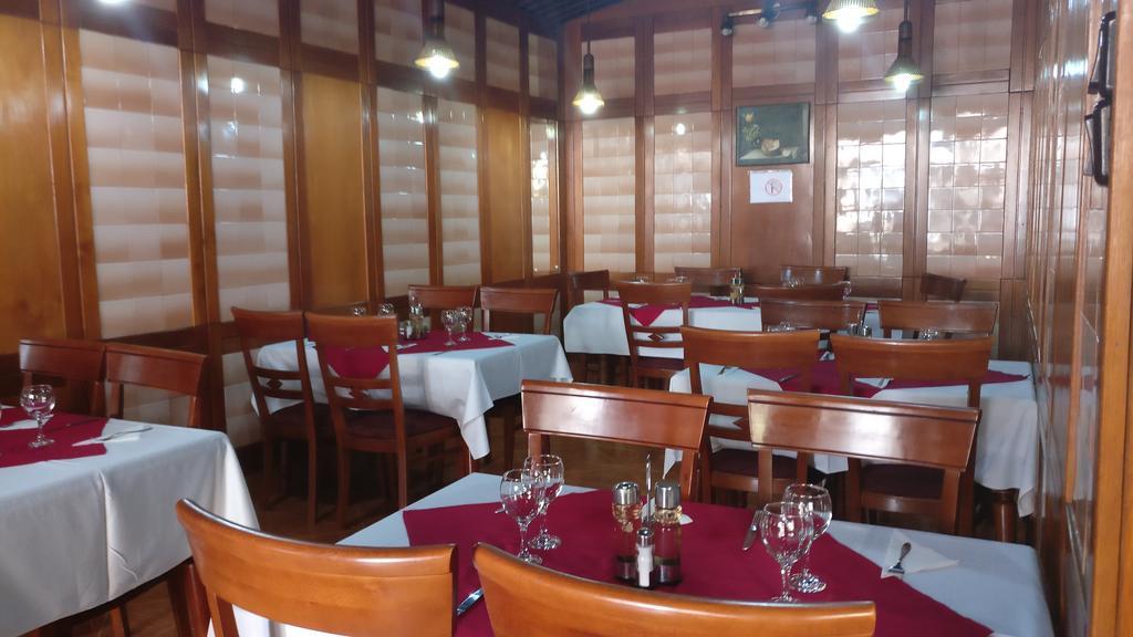 Hotel Tantzi Sinaia Buitenkant foto